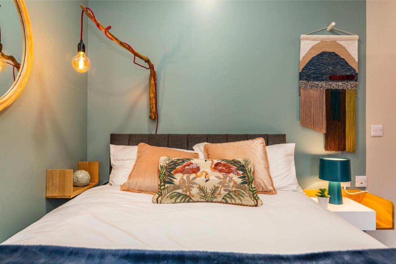 Romantic Getaway Studio Pods Close To City Centre With Free Wifi Derby Zewnętrze zdjęcie