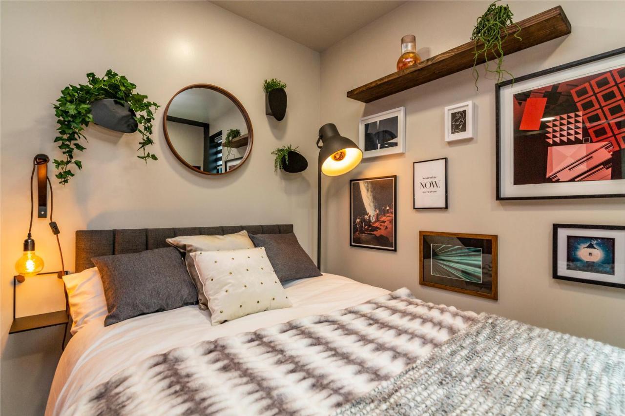 Romantic Getaway Studio Pods Close To City Centre With Free Wifi Derby Zewnętrze zdjęcie
