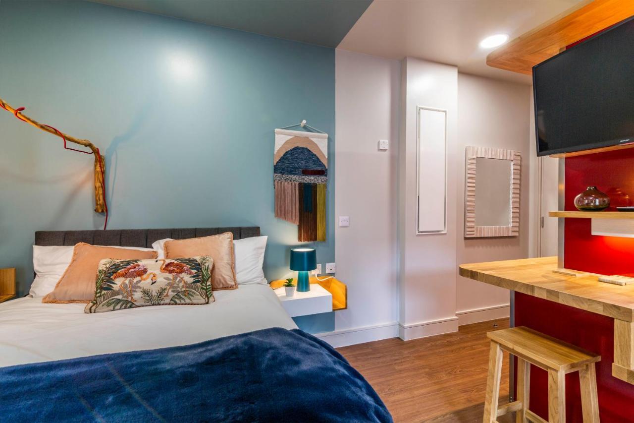 Romantic Getaway Studio Pods Close To City Centre With Free Wifi Derby Zewnętrze zdjęcie